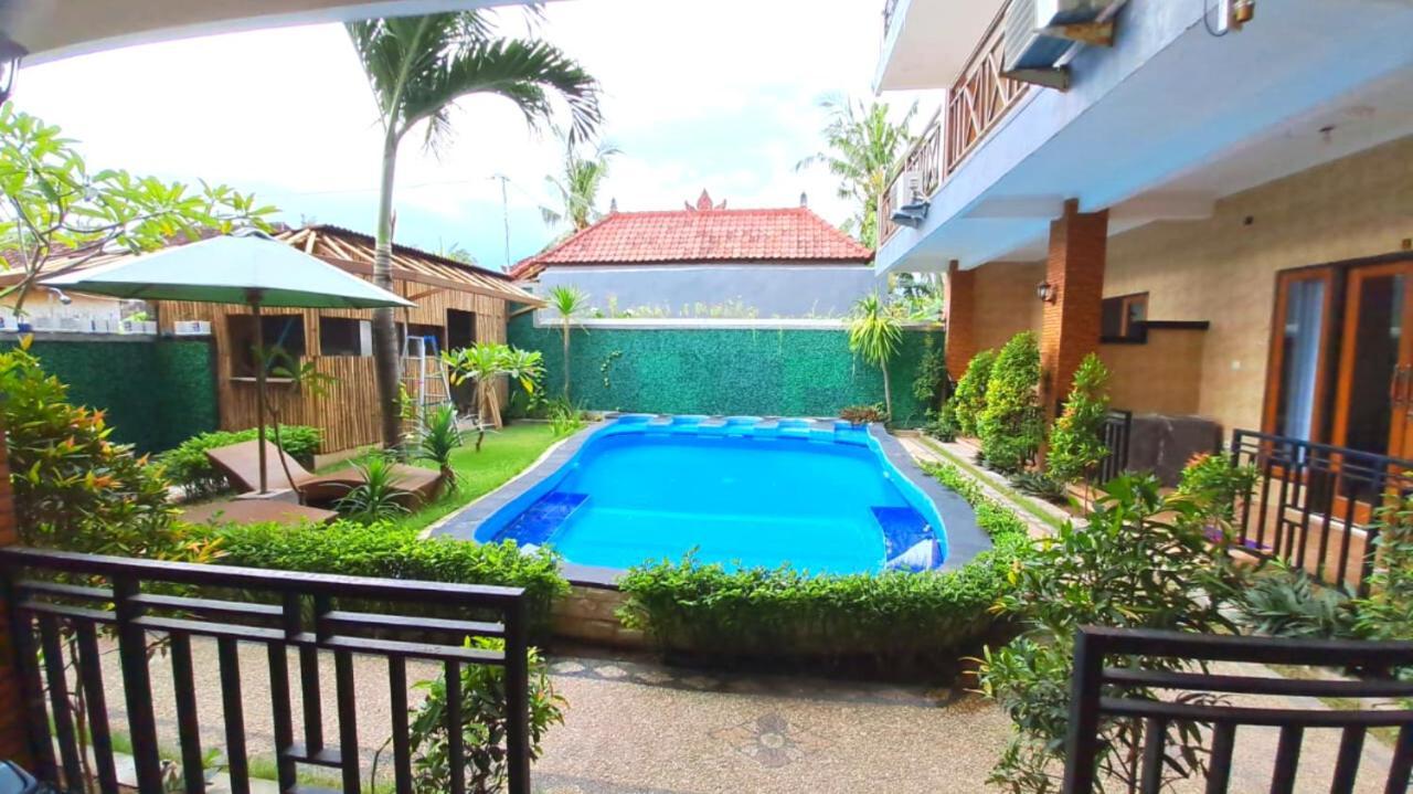 Wahyuga Sari Guest House Nita Salon & Spa Нуса-Лембонган Екстер'єр фото